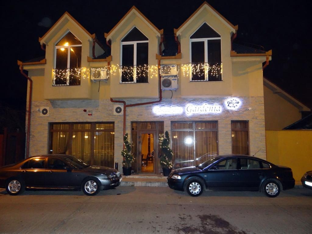 Vila Gardenia Hotel Oradea Eksteriør billede